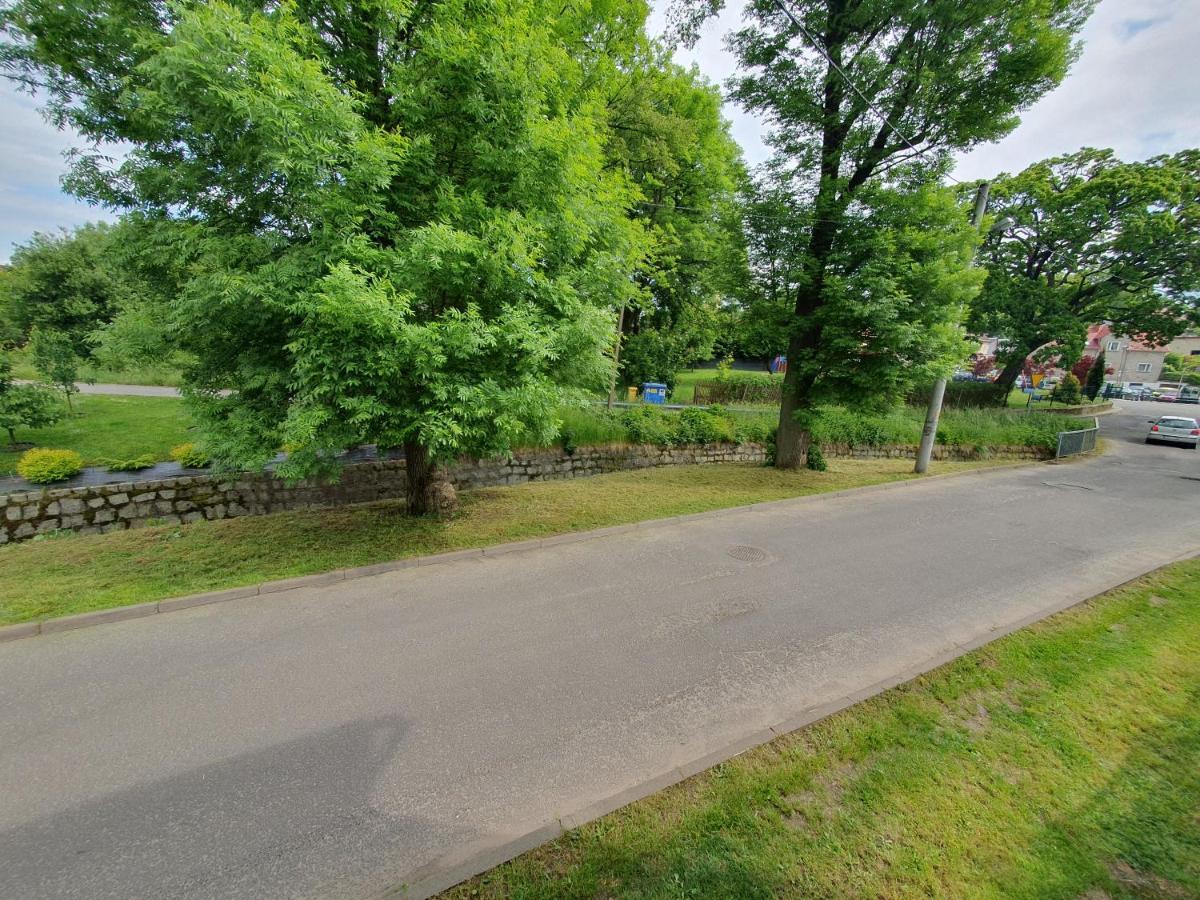 Apartament Chełmsko Śląskie エクステリア 写真